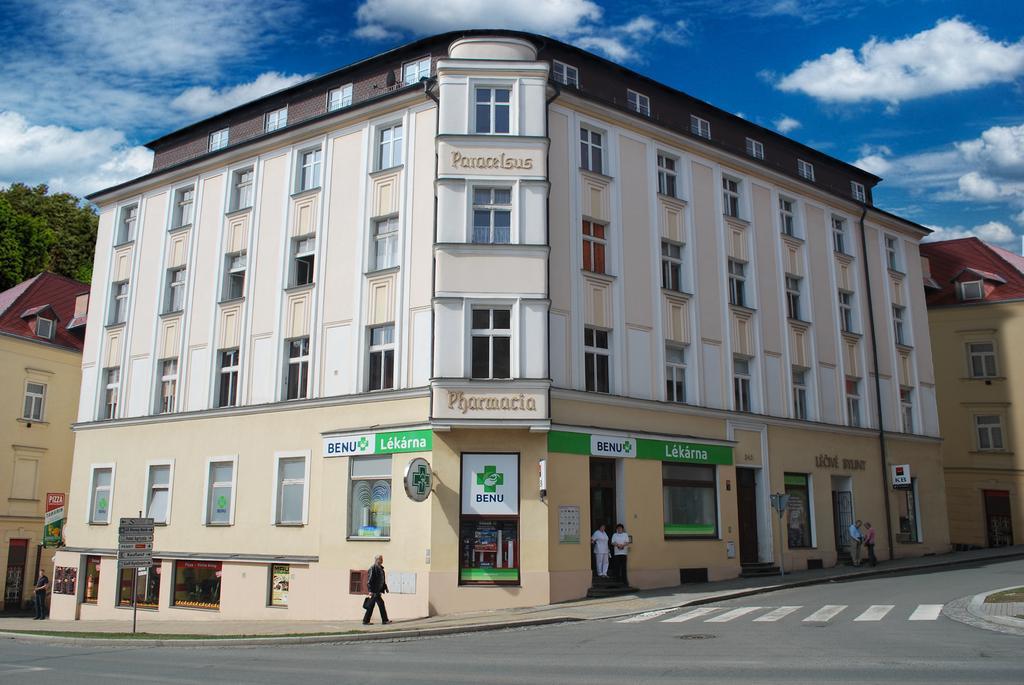 Hostel Foster Марианске-Лазне Экстерьер фото