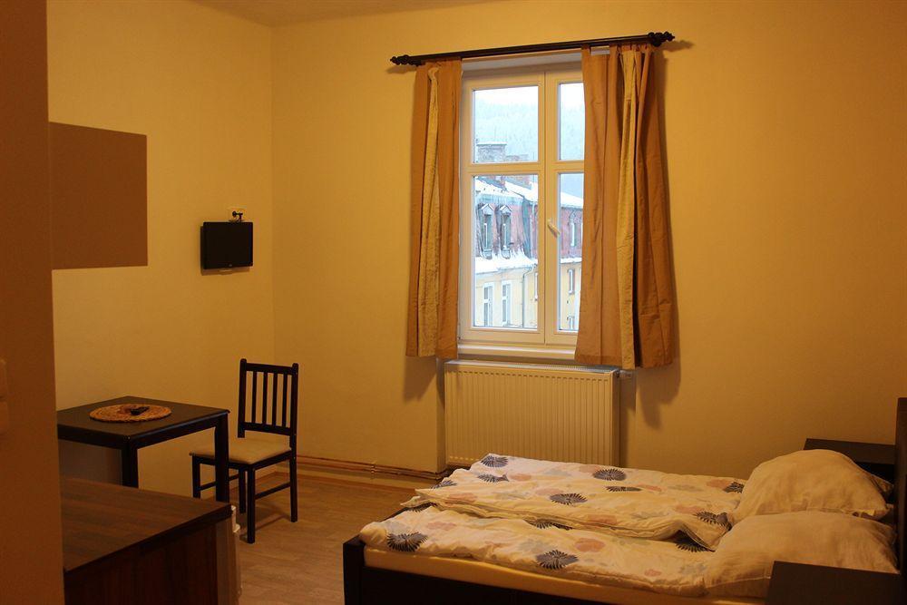 Hostel Foster Марианске-Лазне Экстерьер фото