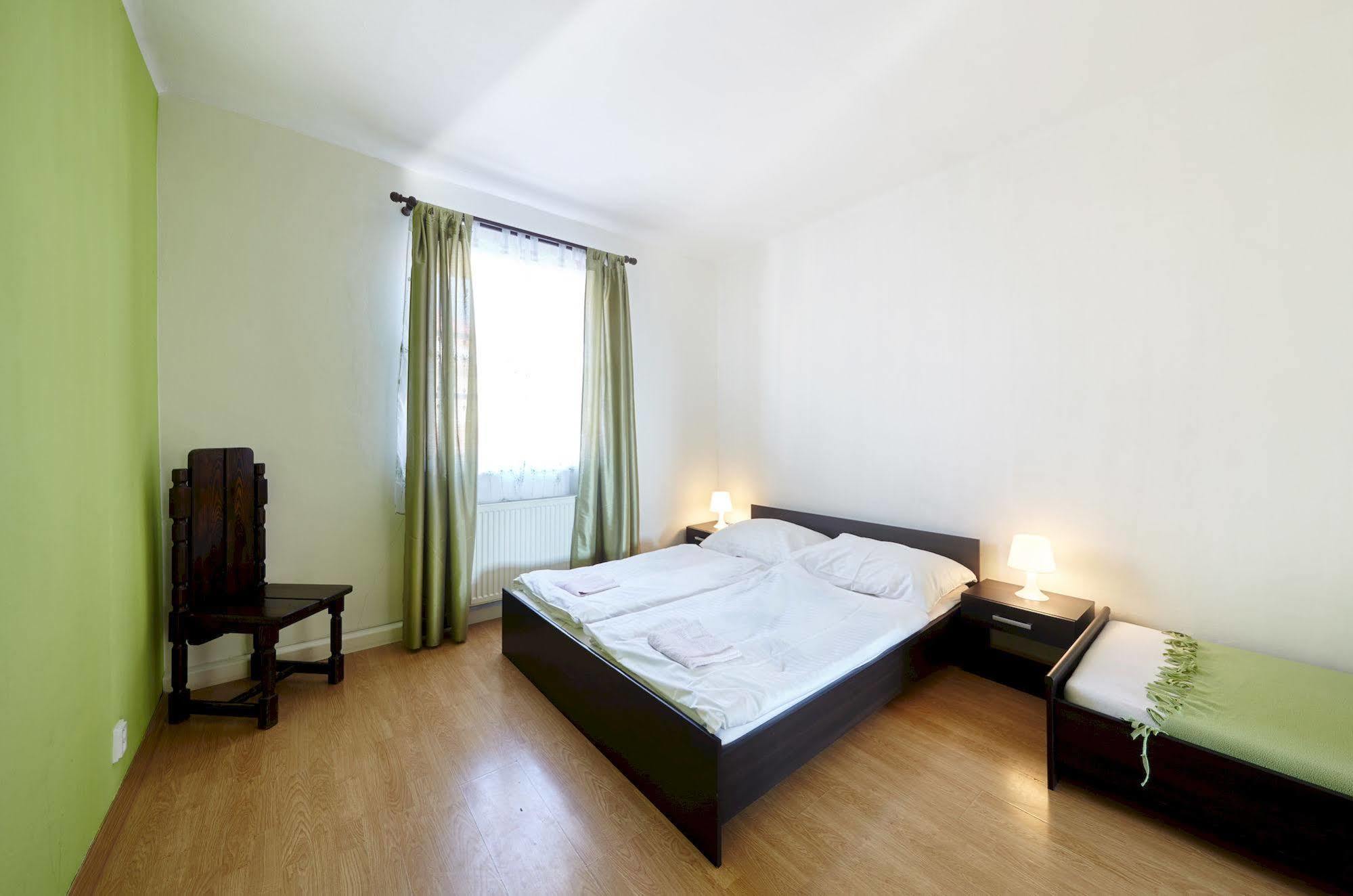 Hostel Foster Марианске-Лазне Экстерьер фото